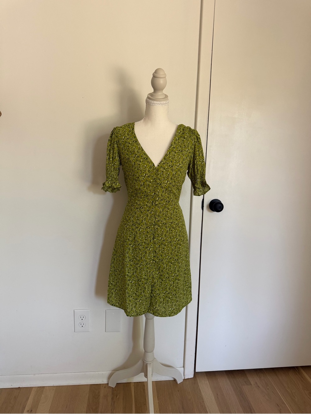 RIHOAS Floral print green dress new with tags